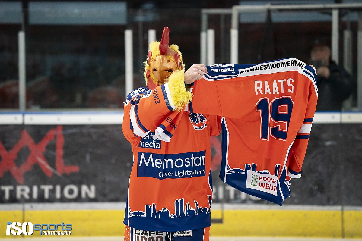 Het shirt van de ernstig verwondde aanvaller Jeroen Raats.
