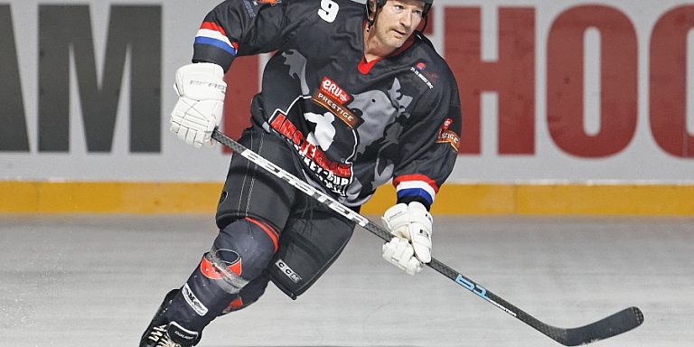 48 I1 W1763 9pm Collard 2012