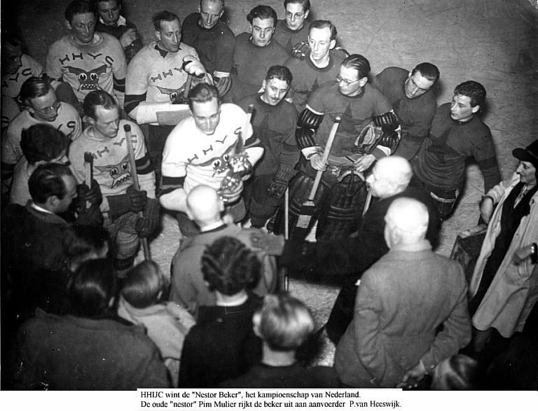 19460327 uitreiking nestor beker