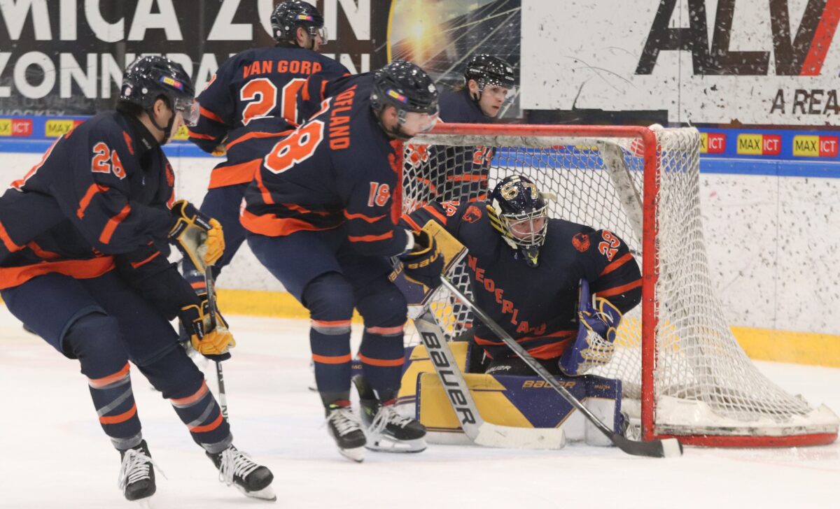Nederlandsmannen team in actie in Tilburg tijdens OKT