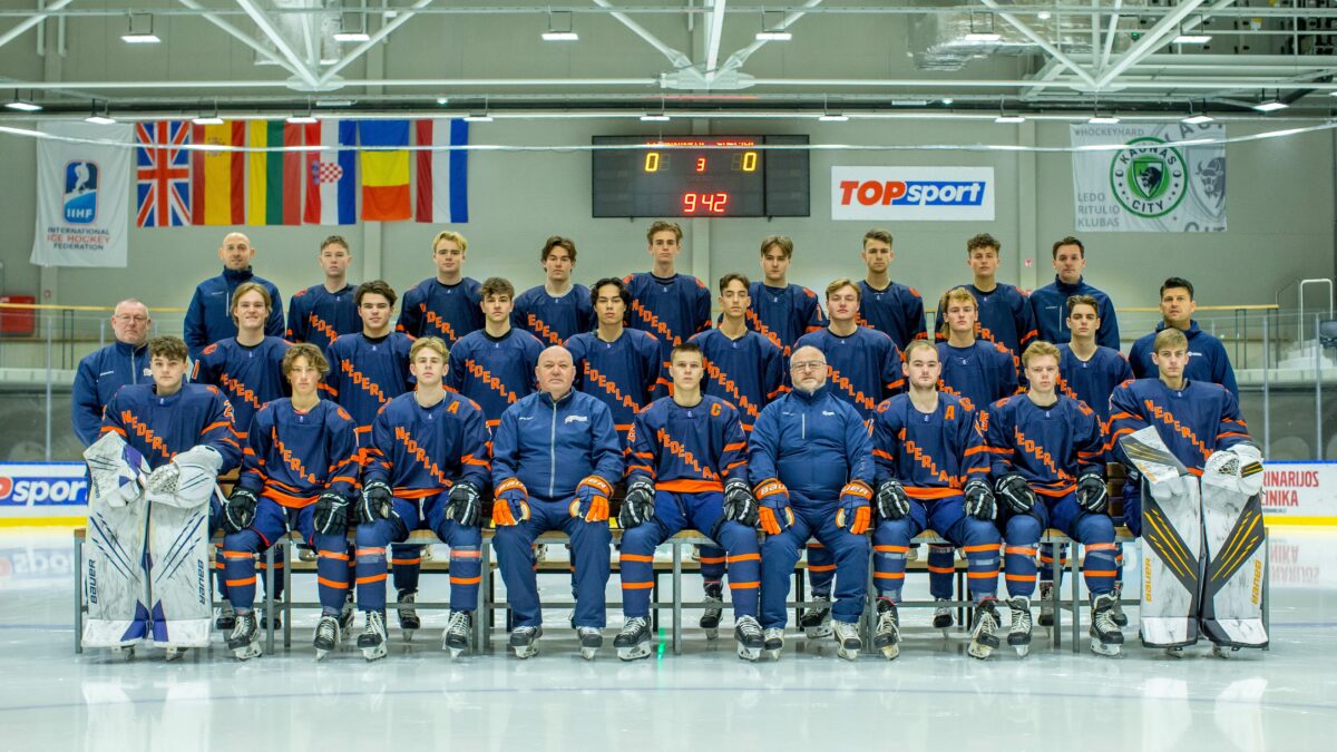 20221212 WK Litouwen 2023 2022 teamfoto U20