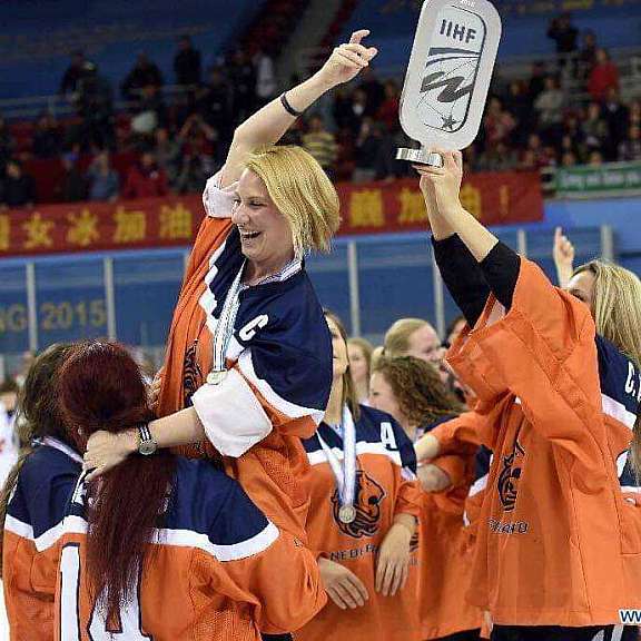 Oranje captain Myrthe Martens