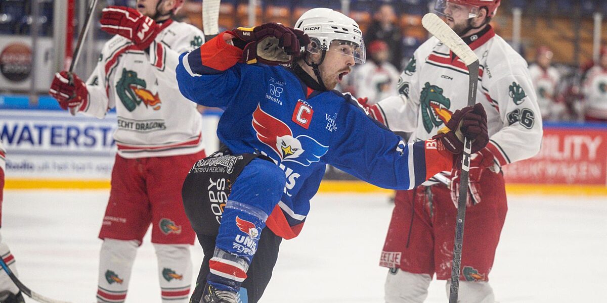 05fc609c 4ded 4c4f b34d 2370aef8ec6f