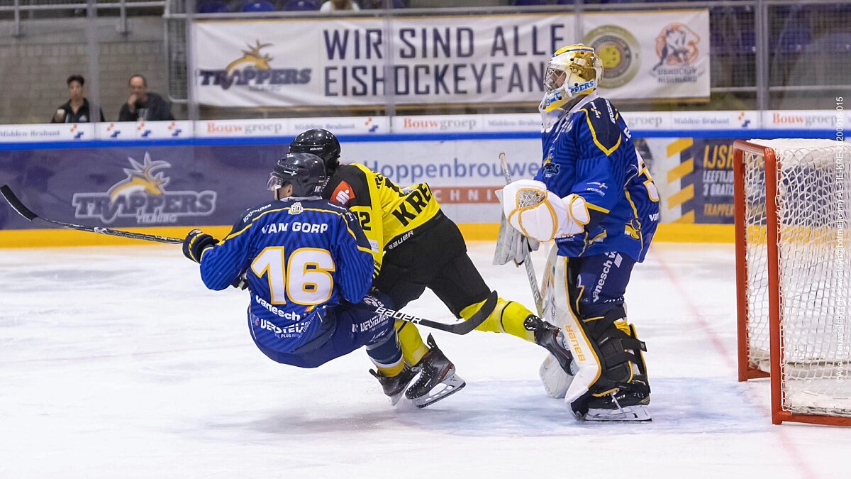 Kilian van Gorp in actie voor Tilburg Trappers tegen Krefeld Penguine