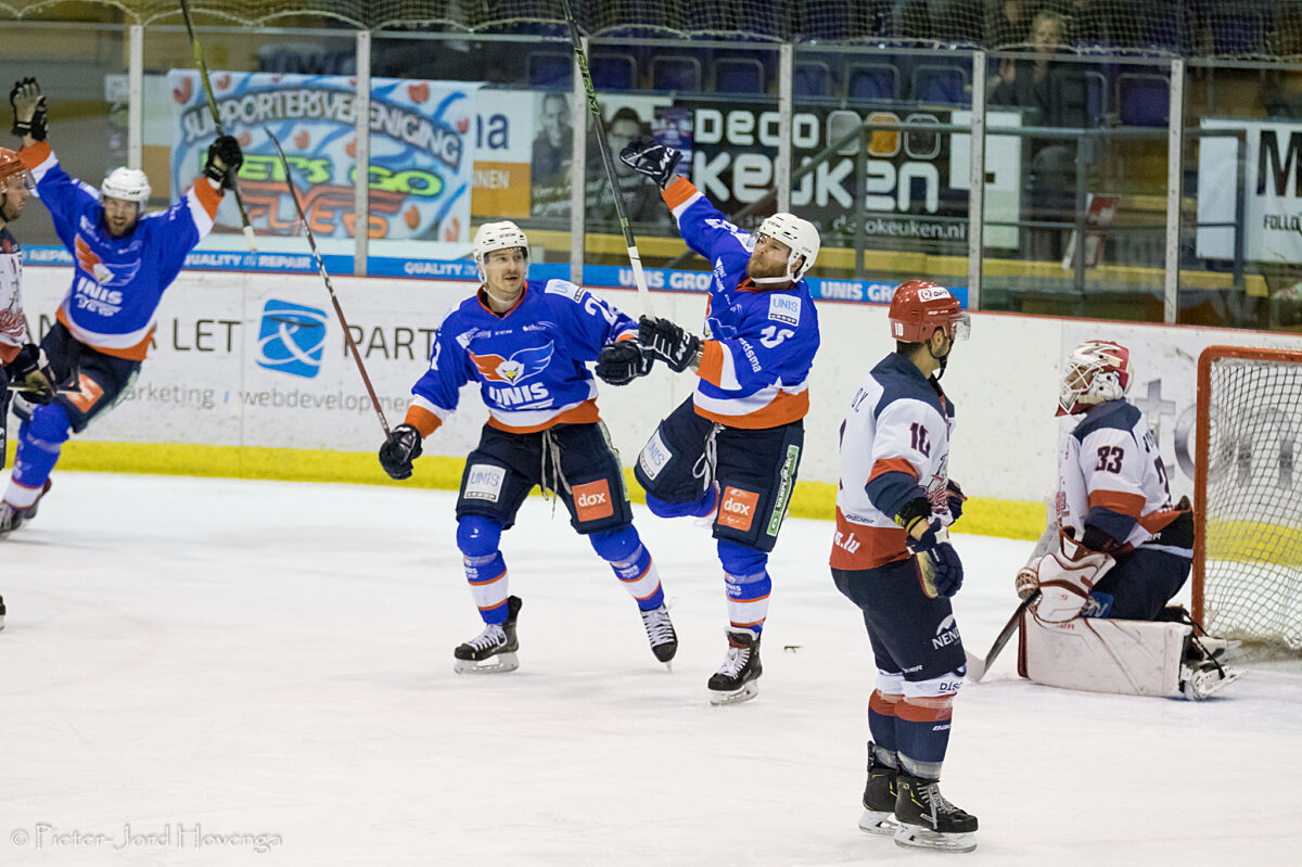 Flyers vs Bulldogs Wurm viert met Bezak