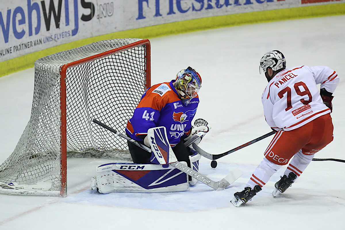Heerenveen Herentals 17 02 2020 Nathan Pancel Martijn Oosterwijk