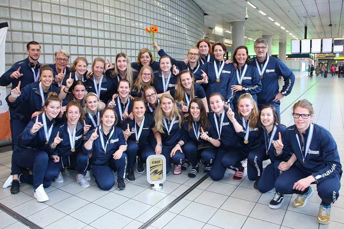 Teamfoto Nederlands Vrouwenteam Schiphol 2019