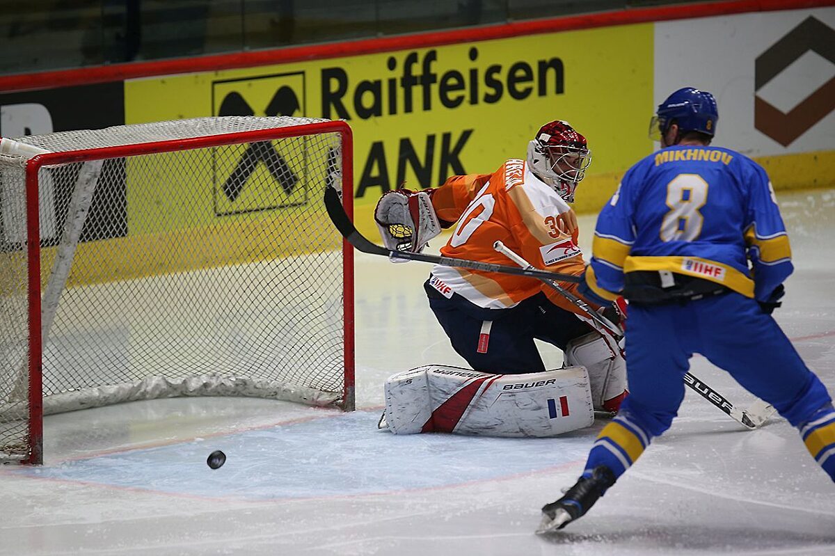 WK Tallinn Ned Oek Andri Mikhnov Tomislav Hrelja puck