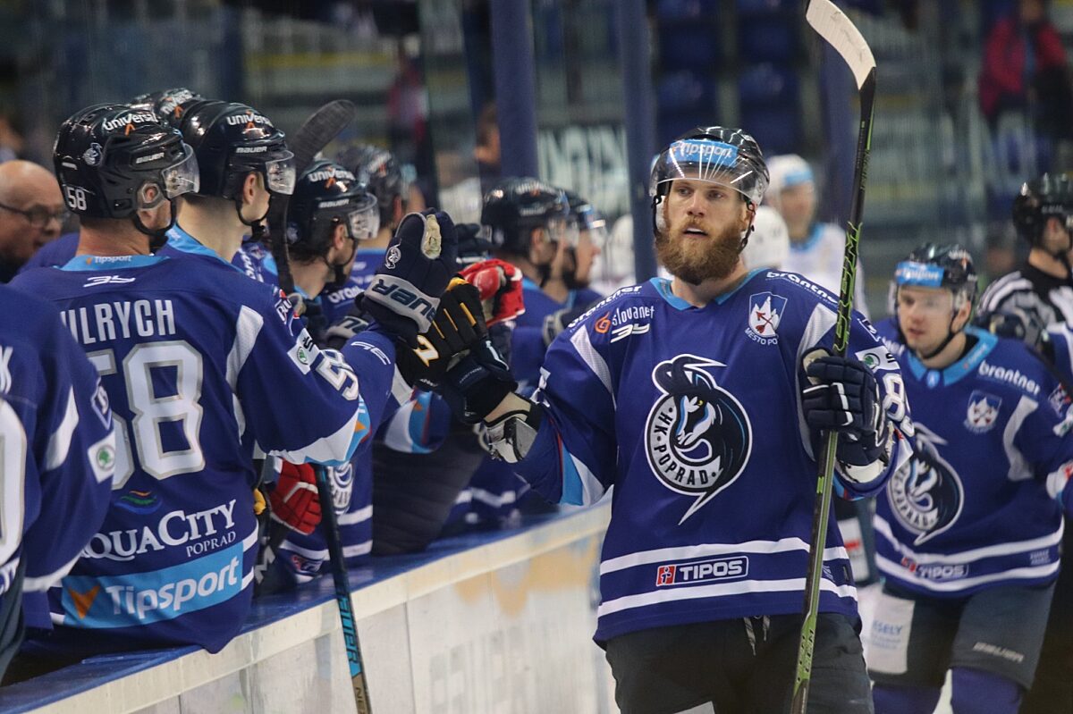 Dalhuisen poprad celebrate bench