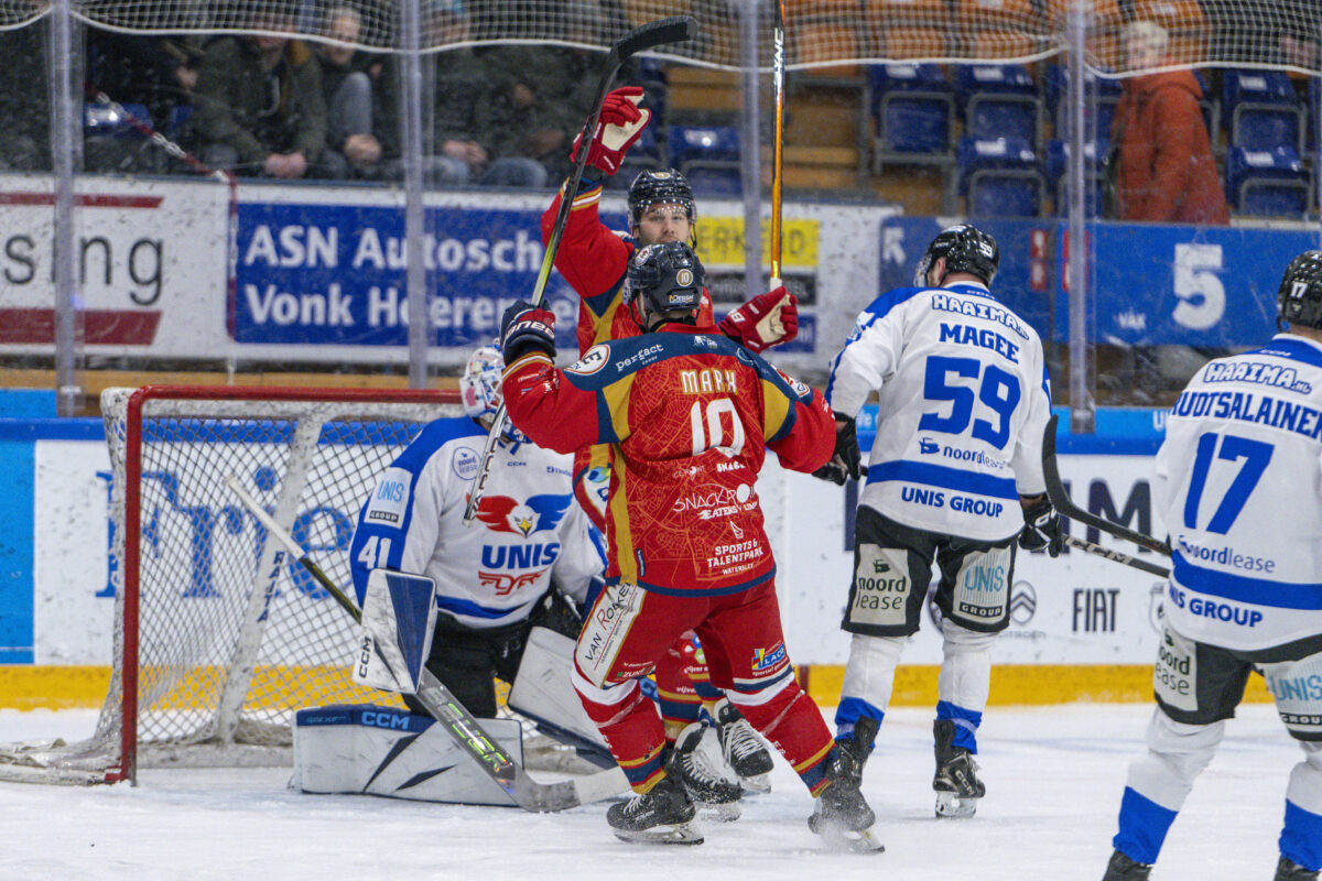 Eaters kwam in de finale op een 2-0 voorsprong en kwam later nog terug tot 4-3.
