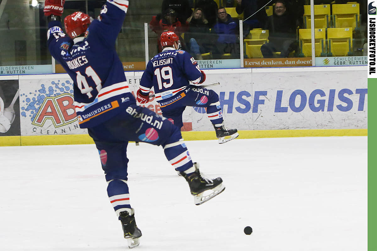 Houkes En Melissant Juichen Nijmegen Devils 2020