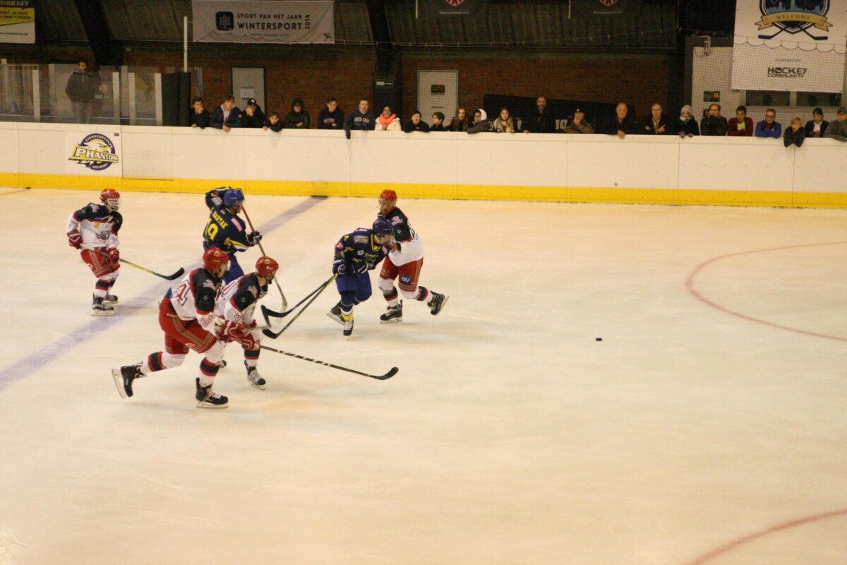 Phantoms Bulldogs Beker uitbraak 09 2017