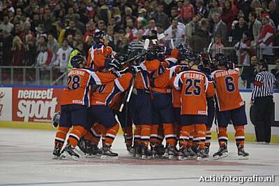 OKT Hun Ned2 viering overwinning