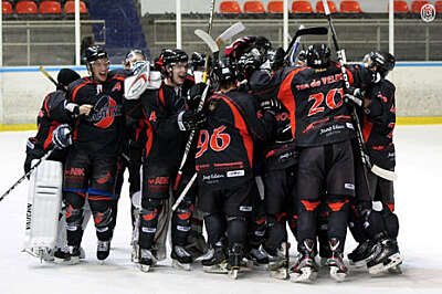 Capitals celebrate at home 1112