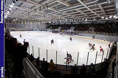 Div luik binnenkant stadion 1213