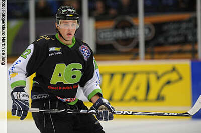 Flyers Zajac Close 1011