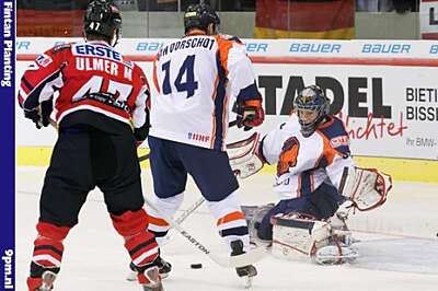 Martijn Oosterwijk in actie voor Oranje in 2013