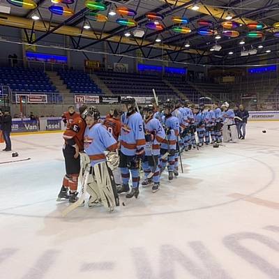 Edd87 Ab6 4038 41 B8 8 Fee 4451596405 D2