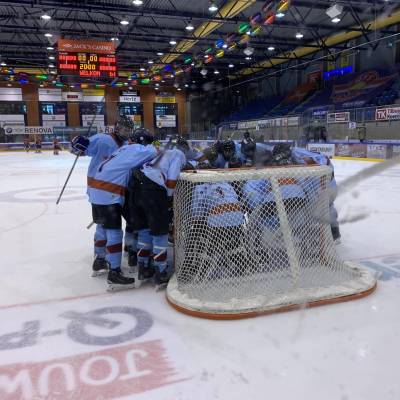 Cf7 Baf19 3922 422 B 98 C4 6 A8 Dc172743 C