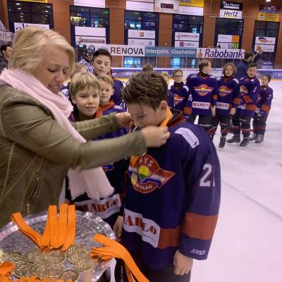 Df89769 D E4 F9 4 B45 A5 Be 13 Fbf2 Fcdb00