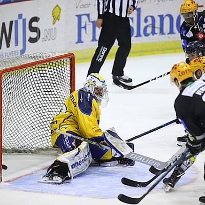 Thialf Icehockey Cup Trappers Iserlohn doelpunt Iserlohn