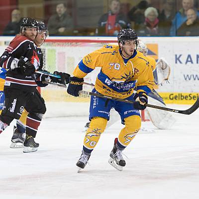 Duisburg Trappers Friendly stare 09 2017