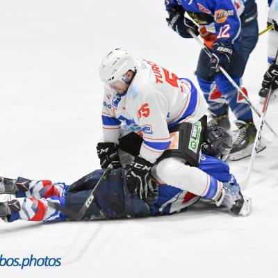 Hijs Flyers Beneliga Turcotte zit op Rurup 03 2017