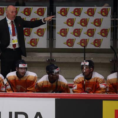 WK Tallinn Nederland Polen Doug Mason in de bank