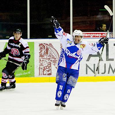 White Caps De Herdt cheer 01 11