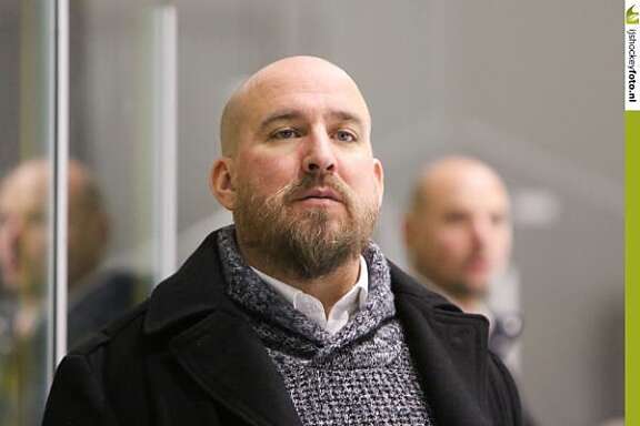 Devils Josh Mizerek Bench 2017