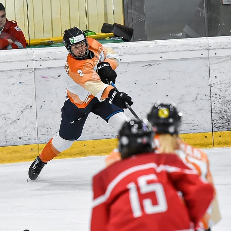 Oostenrijk Nl Vrouwen Savine Wielanga Shot 1512 2019