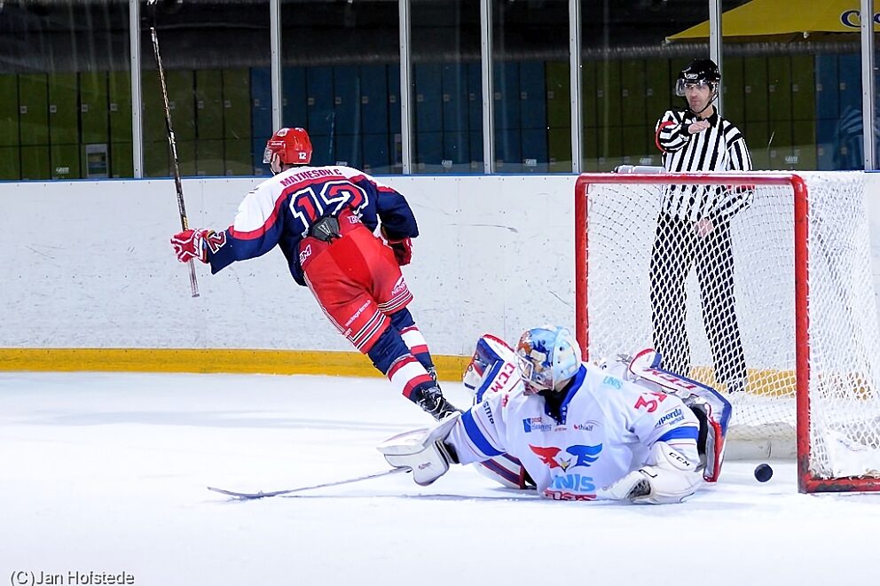 Bulldogs Flyers Beneliga goal Matheson 03 2017