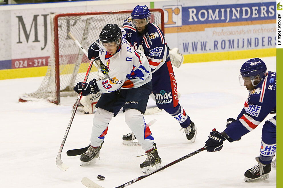 Hijs R vd Schuit puck 11 17