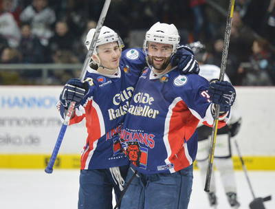 Oliver Duris (rechts) is de nieuwe aanwinst van Den Haag