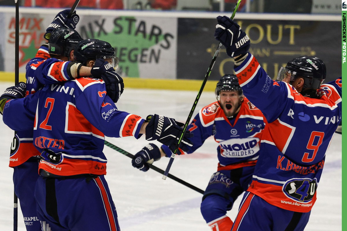 Actie uit de wedstrijd #1 finale kampioenschap Eredivisie 2024/25 Ahoud Nijmegen Devils vs Eindhoven Kemphanen.