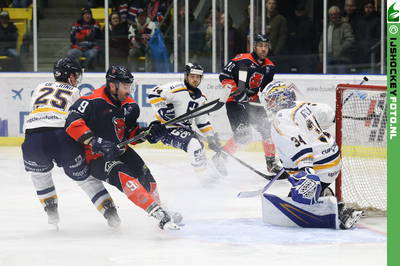 Leeuwarden ontvangt Amsterdam voor zijn derde topper in korte tijd.