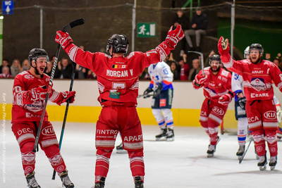 46587992235 d2c558002a k