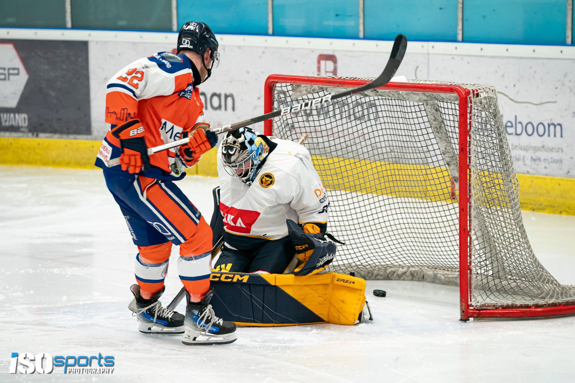 Eindhoven won in een goedgevuld IJsssportcentrum van Zoetermeer.