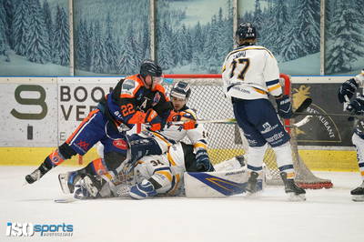 Leeuwarden won zondagavond in Eindhoven, waardoor de kwartfinales van de play-offs nog niet voorbij  zijn
