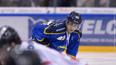 Raymond van der Schuit van Tilburg Trappers in actie in de Oberliga