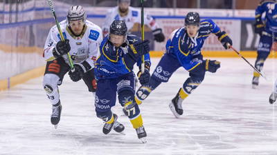 Tilburg Trappers vs Erfurt BlackDragons - Reno de Hondt schaatst
