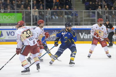 Hannover Scorpions in actie tegen Tilburg Trappers.