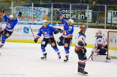Flyers vs Bulldogs Wurm viert met Bezak