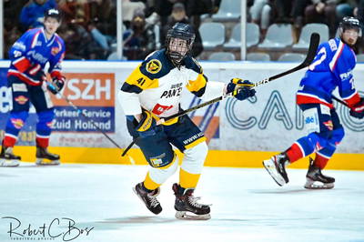 Jay Huisman in dienst van Zoetermeer Panters