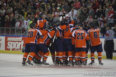 OKT Hun Ned2 viering overwinning