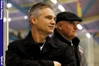 Danny Cuomo en Alex Andjelic samen in de bank