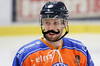 Kevin Young is de initiatiefnemer van Movember in het Nederlandse ijshockey.