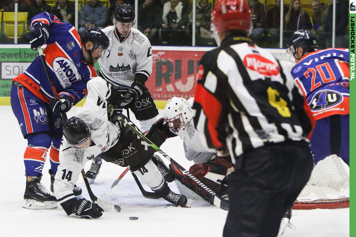 Amsterdam en Nijmegen kwamen elkaar al vier keer eerder tegen dit seizoen.